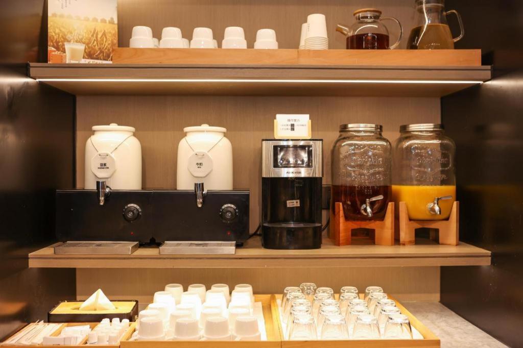 Ji Hotel Shanghai Xujiahui Экстерьер фото
