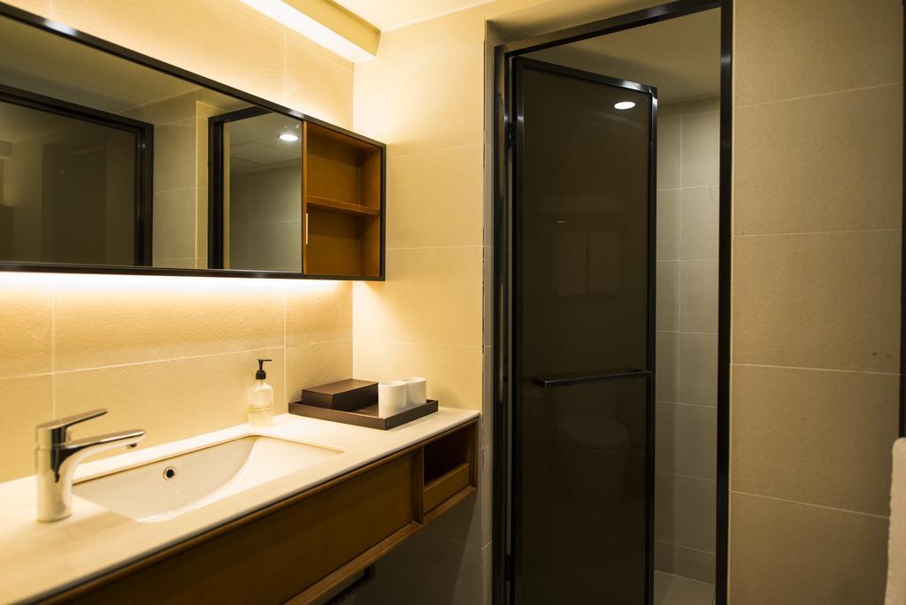 Ji Hotel Shanghai Xujiahui Экстерьер фото