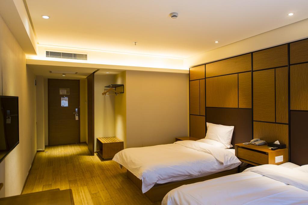 Ji Hotel Shanghai Xujiahui Номер фото