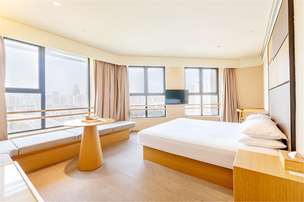 Ji Hotel Shanghai Xujiahui Экстерьер фото