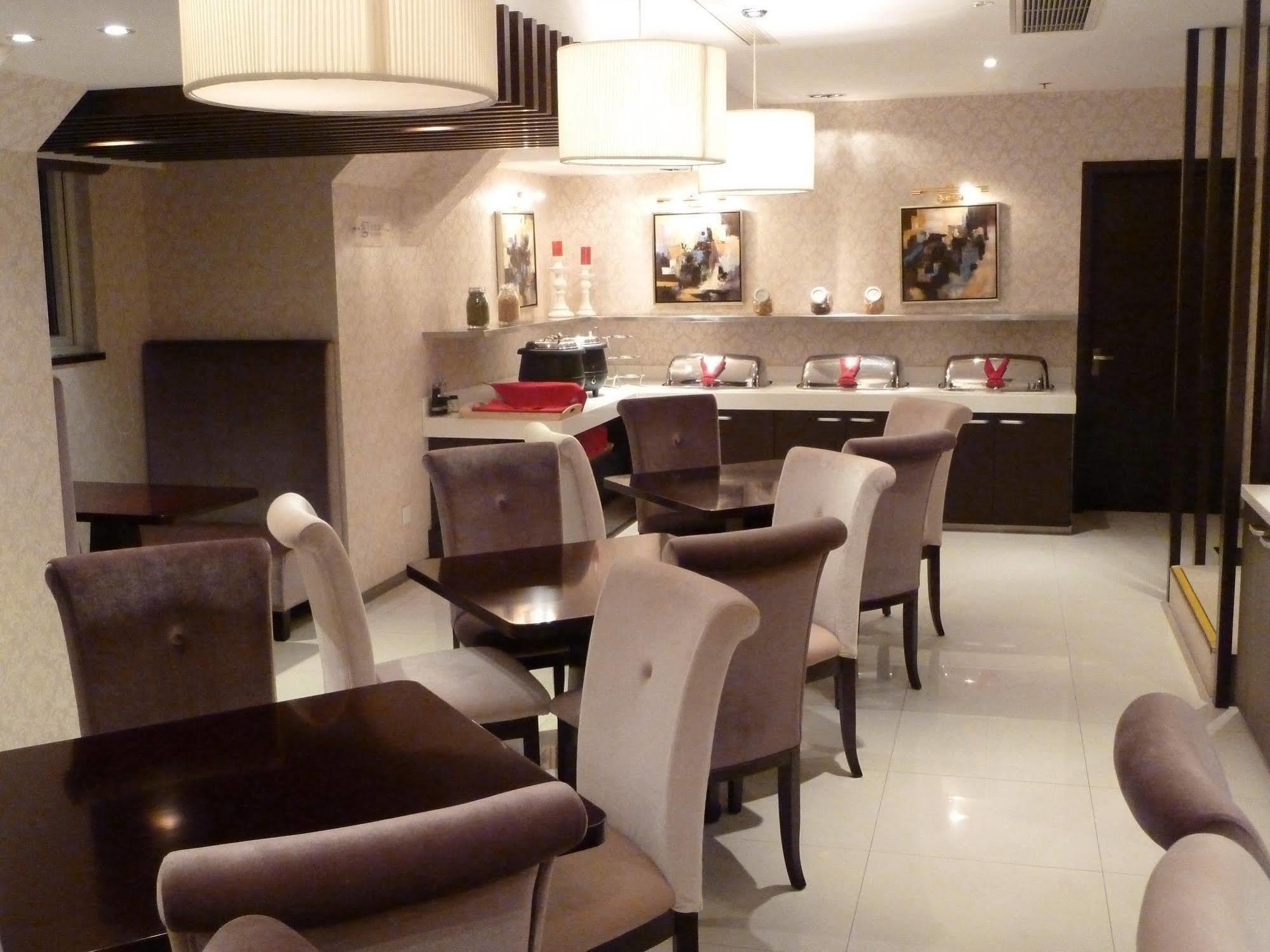 Ji Hotel Shanghai Xujiahui Экстерьер фото
